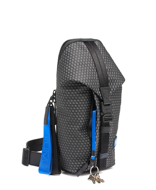 Bolsa de Peito Sling Bozeman Preta | TUMI Tahoe| Tumi