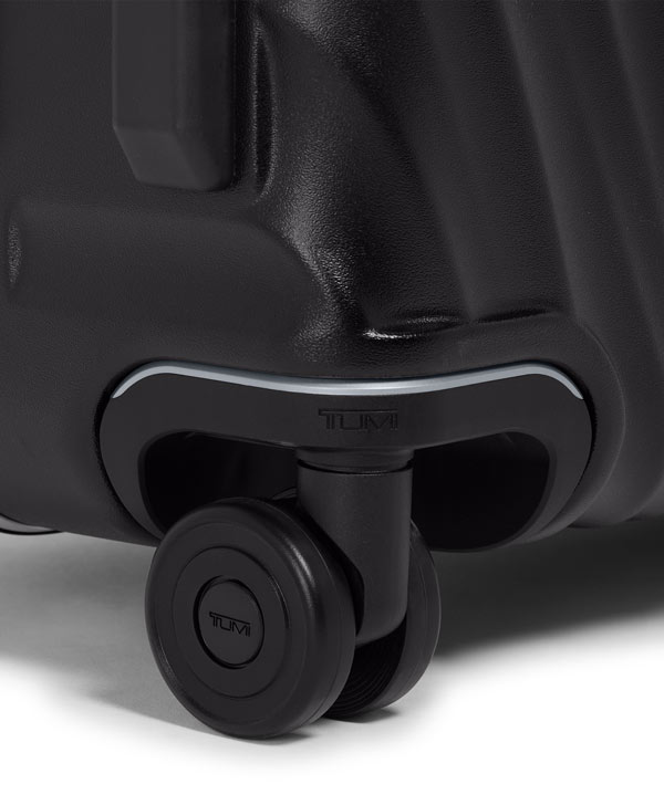 Mala para Viagens Longas 76cm Preta | 19 Degree Frame | Tumi