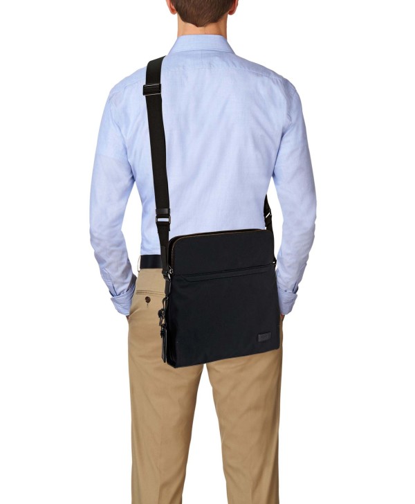 Bolsa de Tiracolo Straton Preta - Harrisson - Tumi